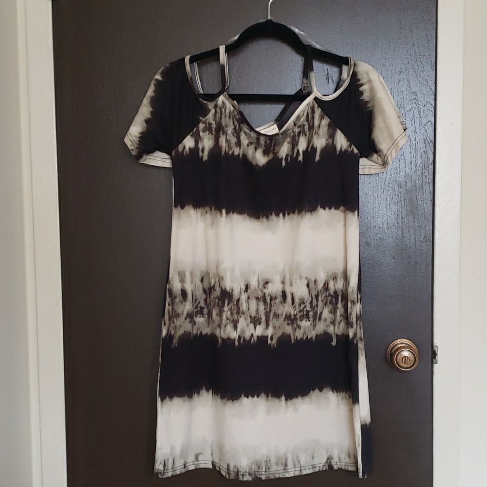 ⛔Gone to Goodwill ⛔ Tie Dye T Shirt Dress - Picture 1 of 8